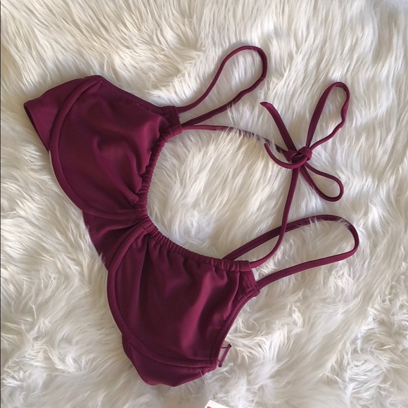 RVCA Swimsuit Top. - Picture 5 of 8